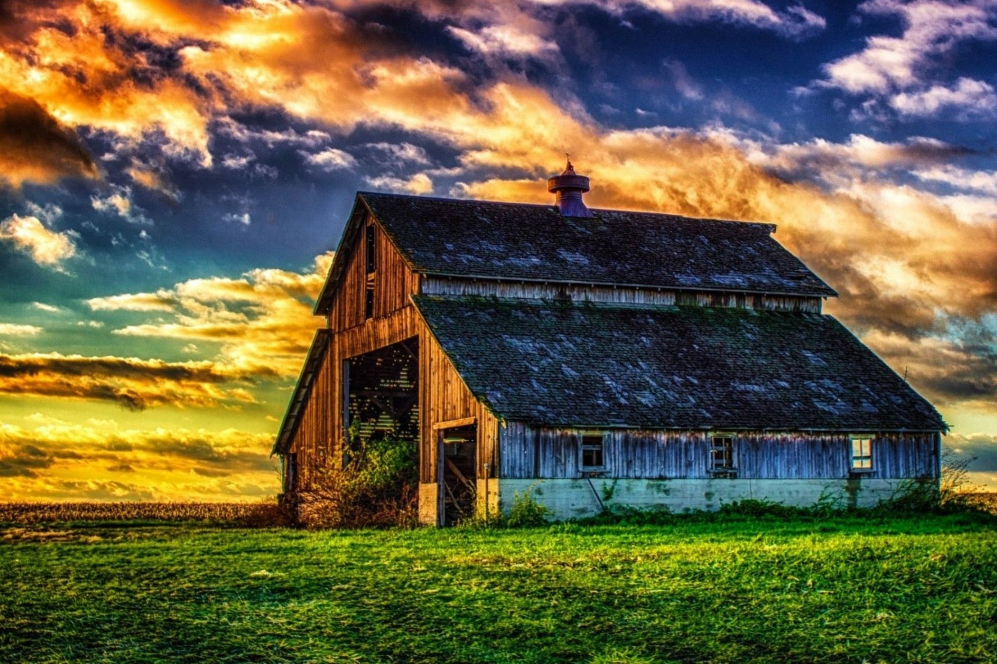 Striking Barn - Diamond Painting Bling Art